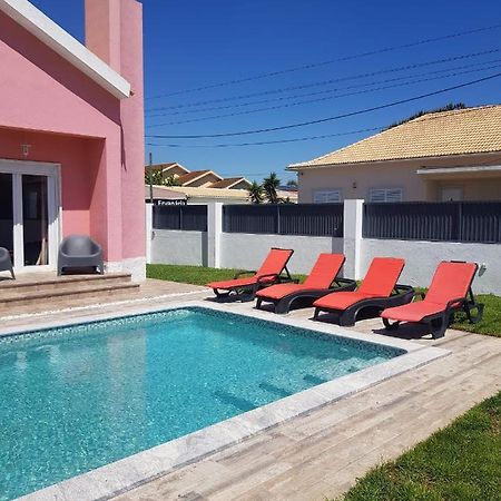 Family Villa Pool & Beach Caparica Kültér fotó