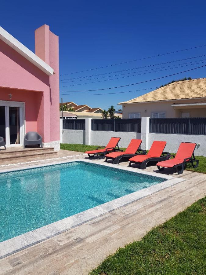 Family Villa Pool & Beach Caparica Kültér fotó